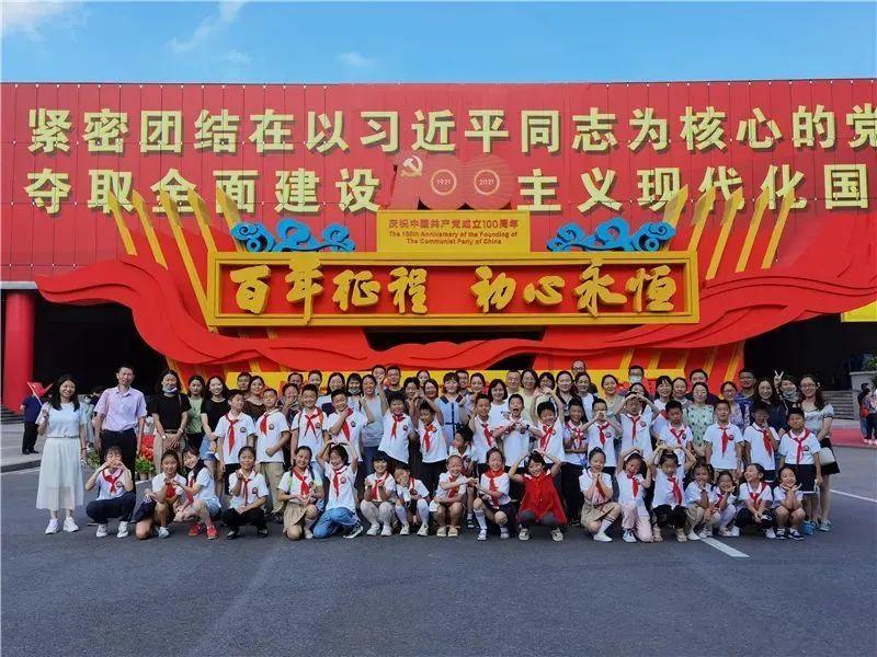 了解如果在社交群分享生活无人回应你会怎么做?最新热点话题 - 如果在社交群分享生活无人回应你会怎么做?红迪网社区