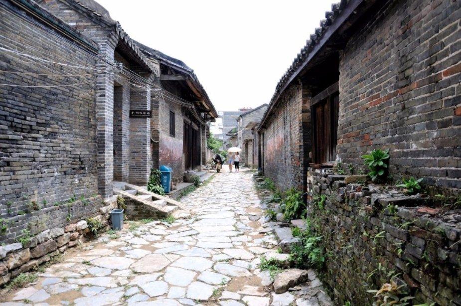 解答疑惑,探索问题,美团投了罗永浩的AR公司,你对此如何解读?帮你明白一切!